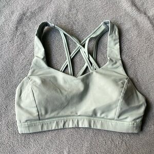 Lululemon free to be serene bra